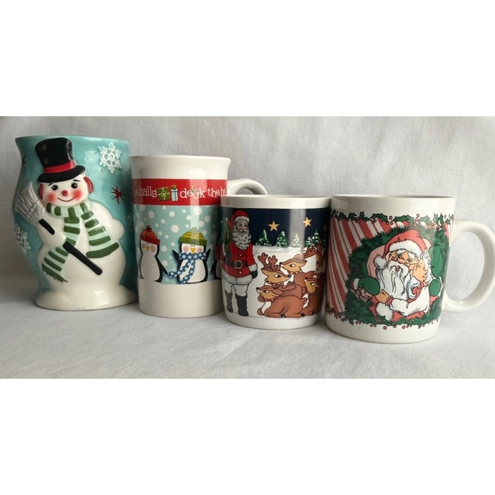 Vintage Christmas Mug Set of 4 Santa Claus Snowman Penguins Reindeer Holiday